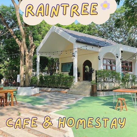 Rain Tree Cafe & Homestay Uthai Thani Zewnętrze zdjęcie